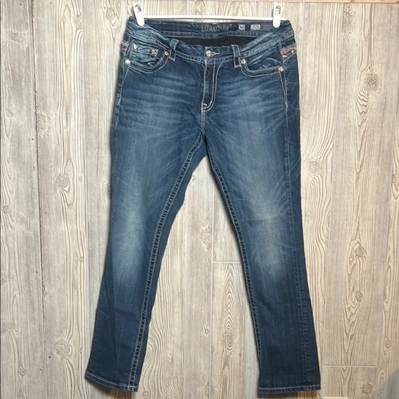 Miss Me Mid Rise Easy Straight Jeans Bling Size 30 Length 31 - Picture 1 of 9